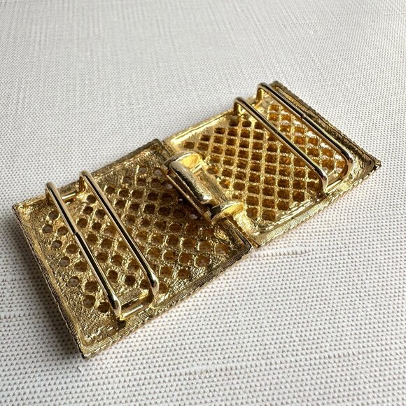 Gold Tone Lattice Belt Buckle - Picture 3 of 6